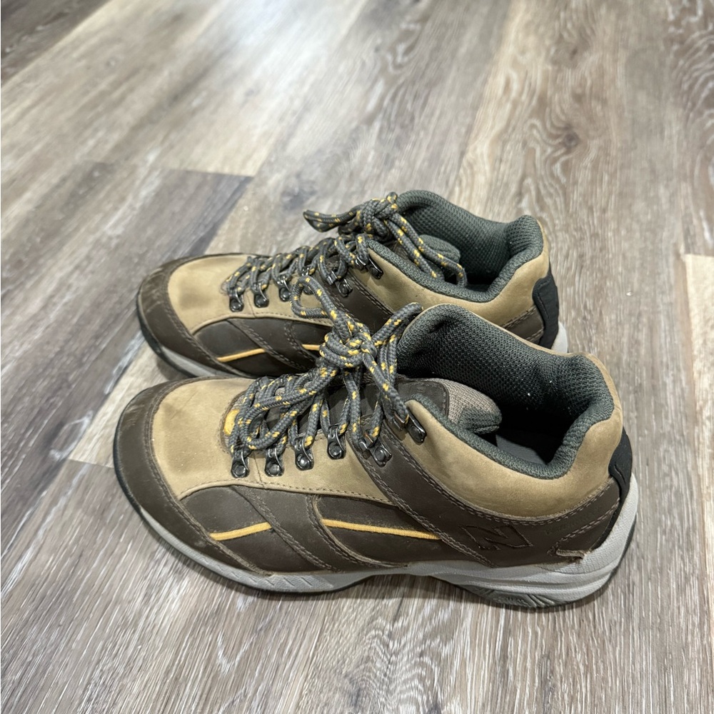 Women’s Brown Hiking Shoes